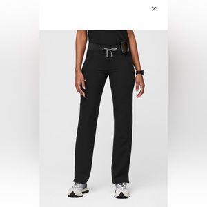 Figs Kade Cargo Scrub Pants